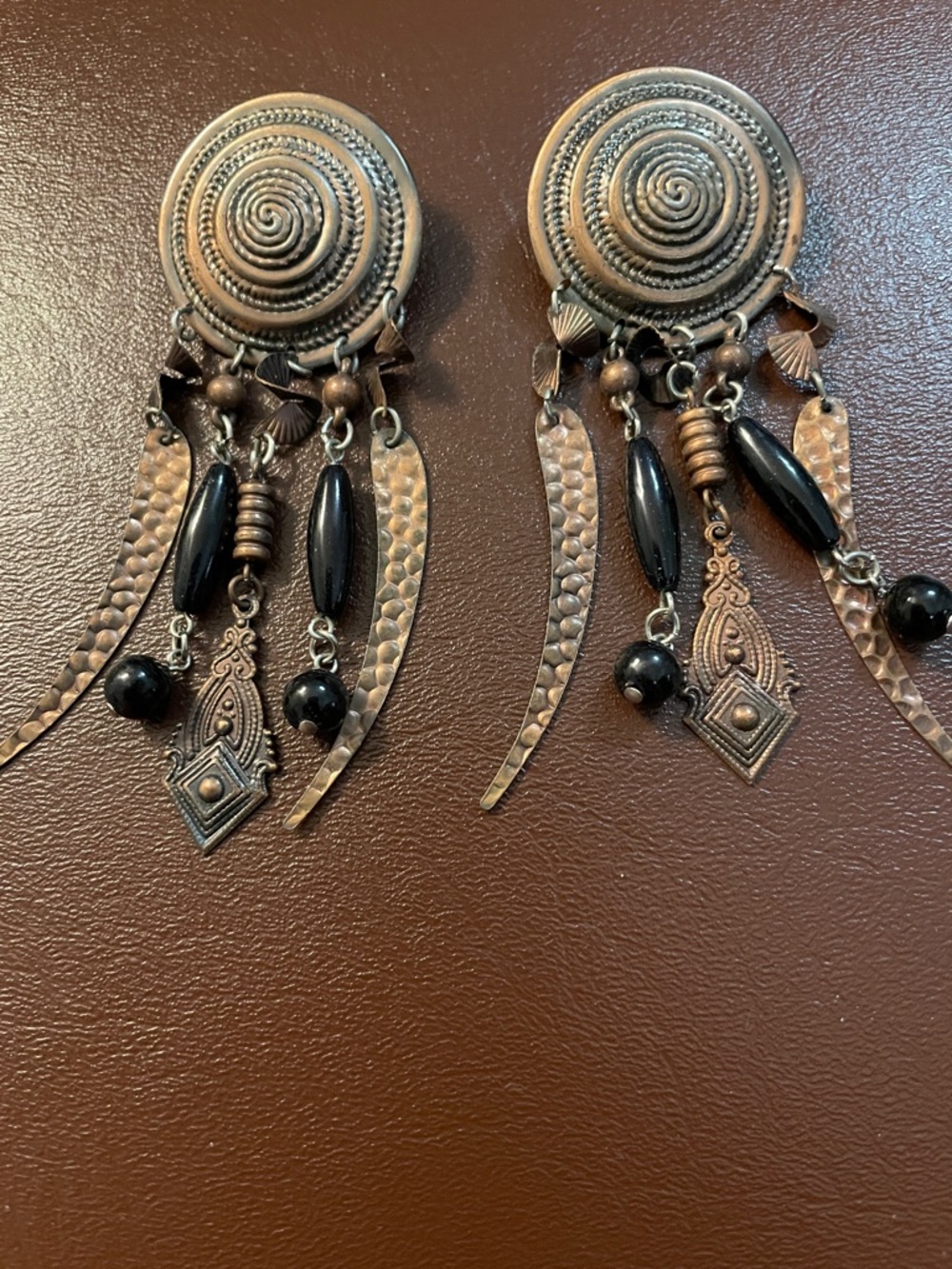 VTG Native American Style dangle earrings
